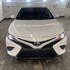 صورة مصغرة 14 لـ 2018 Toyota CAMRY HYBRID SE