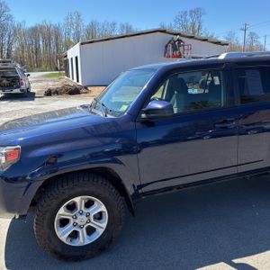 TOYOTA 4RUNNER - 2