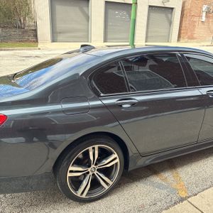 BMW 7-SERIES 740I - 9