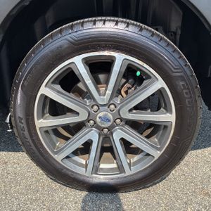 صورة مصغرة 18 لـ 2015 FORD EXPLORER XLT