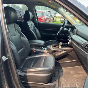 صورة 32 لـ 2023 KIA TELLURIDE S