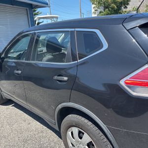 2016 Nissan ROGUE S photo 6
