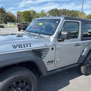 JEEP WRANGLER WILLYS SPORT - 2