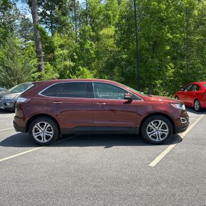 FORD EDGE TITANIUM - 10
