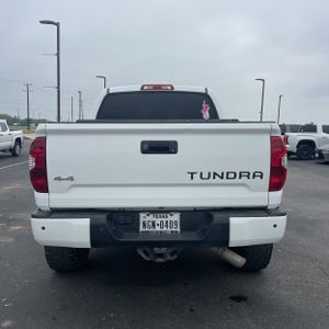 TOYOTA TUNDRA - 7