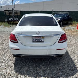 MERCEDES-BENZ E-CLASS - 7