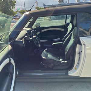 صورة 32 لـ 2015 MINI CONVERTIBLE COOPER