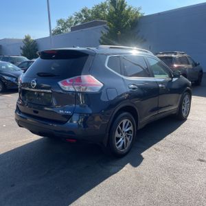 2015 Nissan ROGUE SL 照片 8