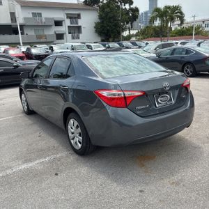 2014 Toyota COROLLA LE photo 5