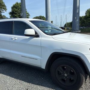 2015 JEEP GRAND CHEROKEE LAREDO — фото 13