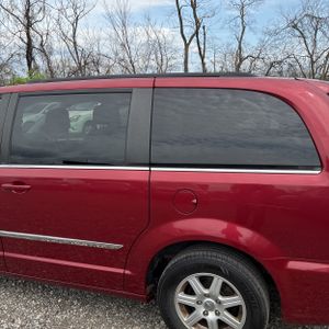 CHRYSLER TOWN & COUNTRY TOURING - 6