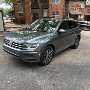 VOLKSWAGEN TIGUAN SE - 1