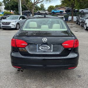 VOLKSWAGEN JETTA SE - 7