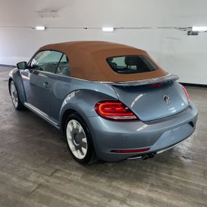 VOLKSWAGEN BEETLE CONVERTIBLE 2.0T FINAL EDITION SEL - 5