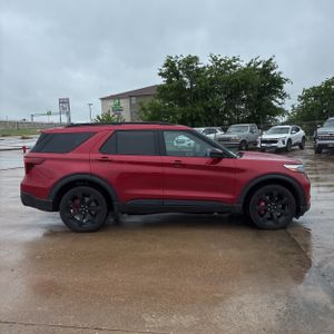 FORD EXPLORER ST - 10