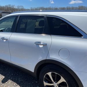 KIA SORENTO EX V6 - 6