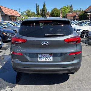 HYUNDAI TUCSON SE - 7