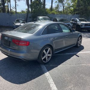 AUDI A4 2.0T PREMIUM - 8