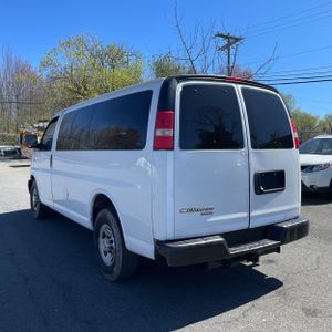 CHEVROLET EXPRESS LS 2500 - 4