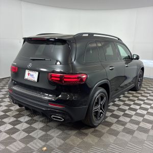 MERCEDES-BENZ GLB - 8