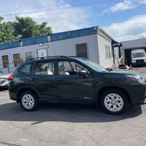 صورة مصغرة 11 لـ 2023 Subaru FORESTER BASE