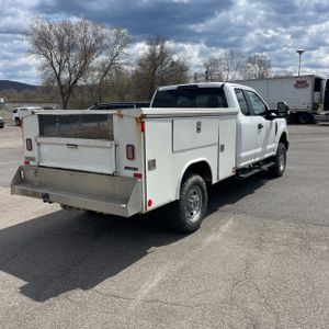 FORD F-350 SUPER DUTY XL - 8