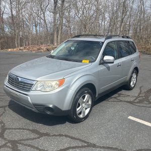 SUBARU FORESTER X PREMIUM - 1