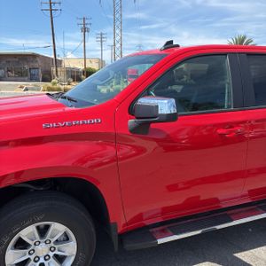 صورة 2 لـ 2024 Chevrolet SILVERADO 1500 LT