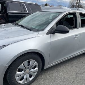 CHEVROLET CRUZE LS AUTO - 2