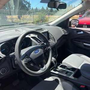 صورة مصغرة 36 لـ 2018 FORD ESCAPE SE