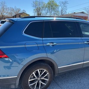 VOLKSWAGEN TIGUAN SE 4MOTION - 9