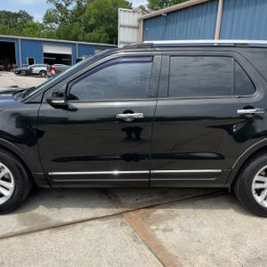 FORD EXPLORER XLT - 4