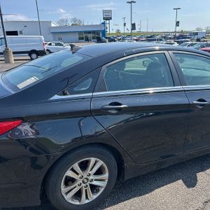 HYUNDAI SONATA GLS - 9