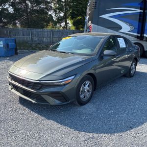 HYUNDAI ELANTRA SE - 1