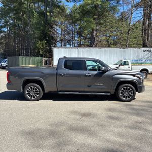 TOYOTA TUNDRA - 10