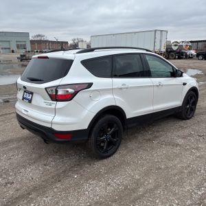 FORD ESCAPE TITANIUM - 8