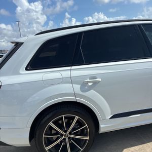 صورة 9 لـ 2024 AUDI Q7 PRESTIGE