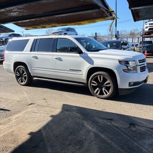 CHEVROLET SUBURBAN PREMIER - 10