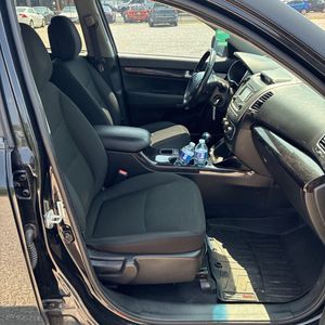 صورة مصغرة 33 لـ 2015 KIA SORENTO LX