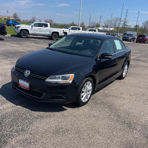 VOLKSWAGEN JETTA SE - 1