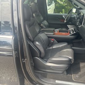 صورة 33 لـ 2021 Lincoln NAVIGATOR RESERVE