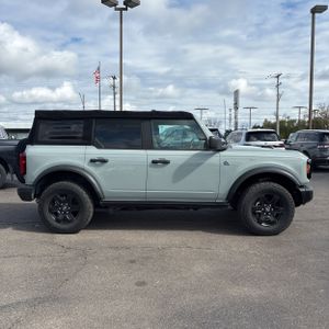 FORD BRONCO - 10