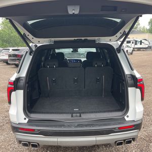 2025 Chevrolet TRAVERSE LT — миниатюра 45