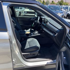 صورة مصغرة 33 لـ 2025 Mitsubishi OUTLANDER PHEV SEL BLACK EDITION