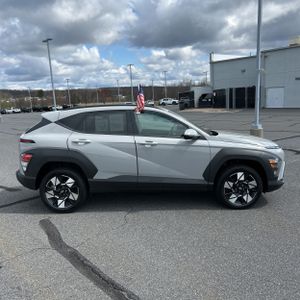 HYUNDAI KONA SEL CONVENIENCE - 10