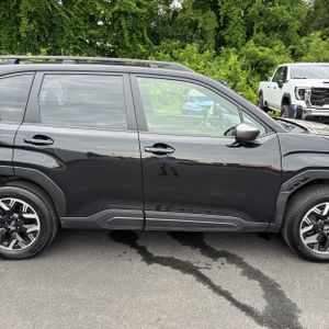 2025 Subaru FORESTER PREMIUM — миниатюра 11