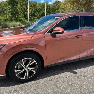 صورة 2 لـ 2023 Lexus RX 350 PREMIUM+