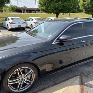 MERCEDES-BENZ E-CLASS - 2