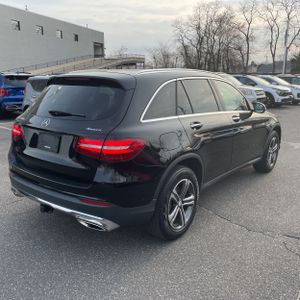 MERCEDES-BENZ GLC - 8