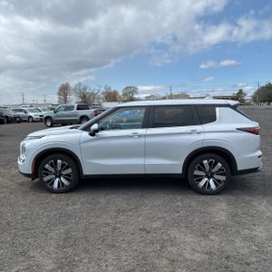MITSUBISHI OUTLANDER SE 2.5 S-AWC - 3